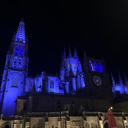 Mirando A La Catedral Desde Plaza Vega Appartement Burgo Buitenkant foto