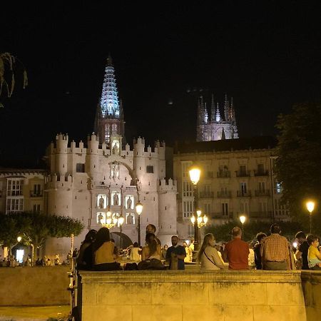 Mirando A La Catedral Desde Plaza Vega Appartement Burgo Buitenkant foto