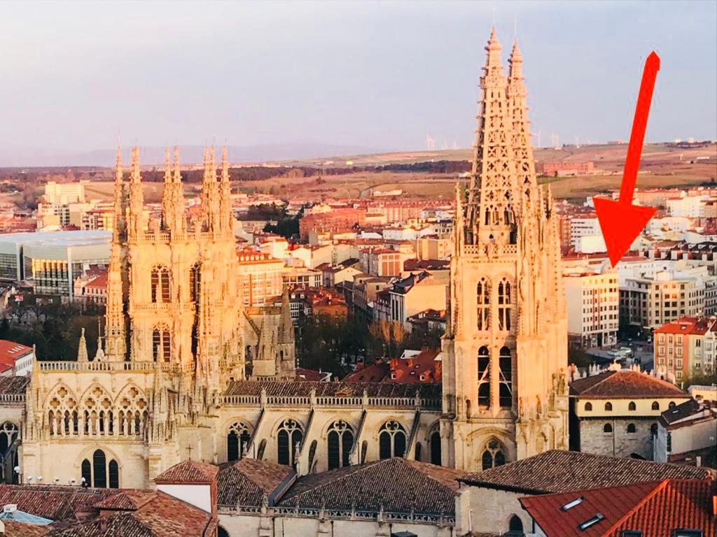 Mirando A La Catedral Desde Plaza Vega Appartement Burgo Buitenkant foto